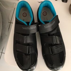 Shimano cycling shoes with delta clips